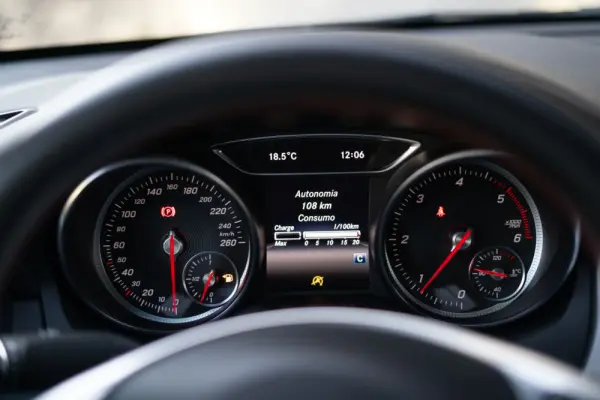 Mercedes-Benz CLA 180 d AMG Line 12