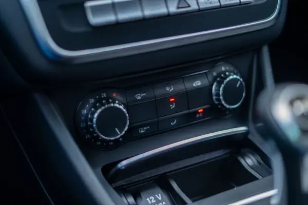 Mercedes-Benz CLA 180 d AMG Line 39
