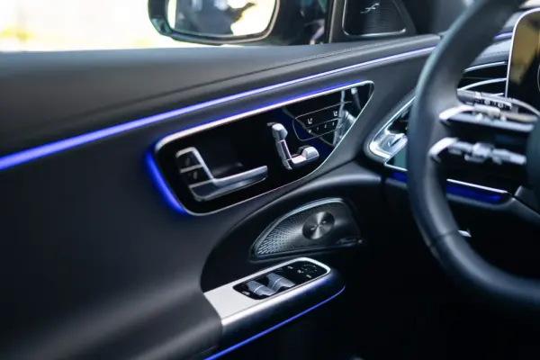 Mercedes-Benz E 300 e Station 40