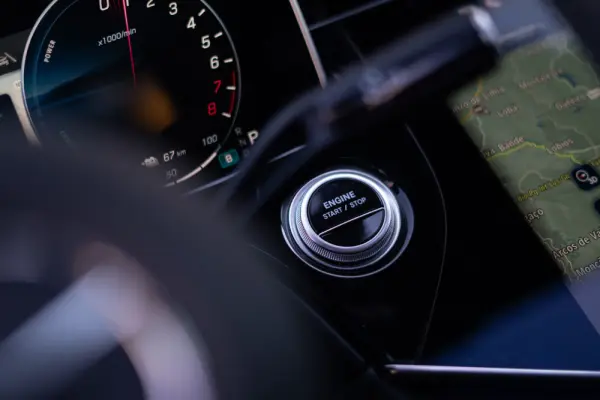 Mercedes-Benz E 300 e Station 51