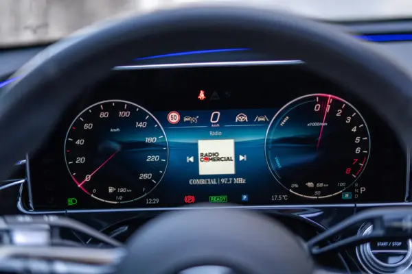 Mercedes-Benz E 300 e Station 56