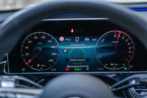 Mercedes-Benz E 300 e Station 55