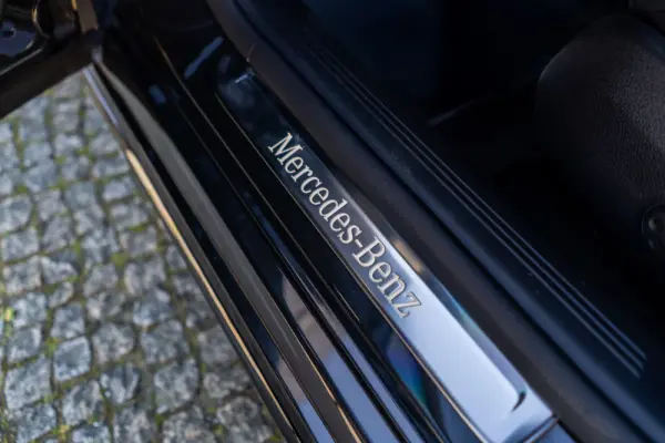 Mercedes-Benz E 300 e Station 69