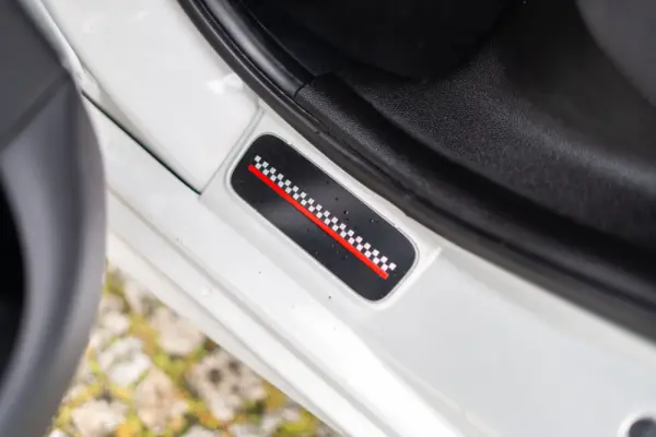 MINI 5 Portas Cooper Premium JCW Auto 50