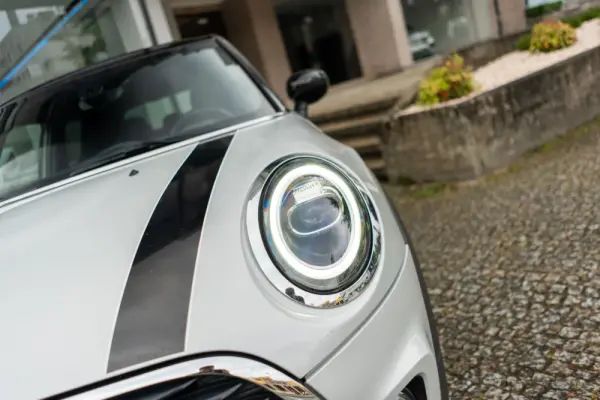 MINI 5 Portas Cooper Premium JCW Auto 59