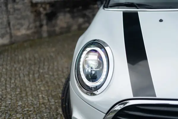 MINI 5 Portas Cooper Premium JCW Auto 65