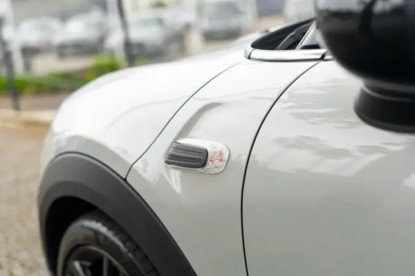 MINI 5 Portas Cooper Premium JCW Auto 80