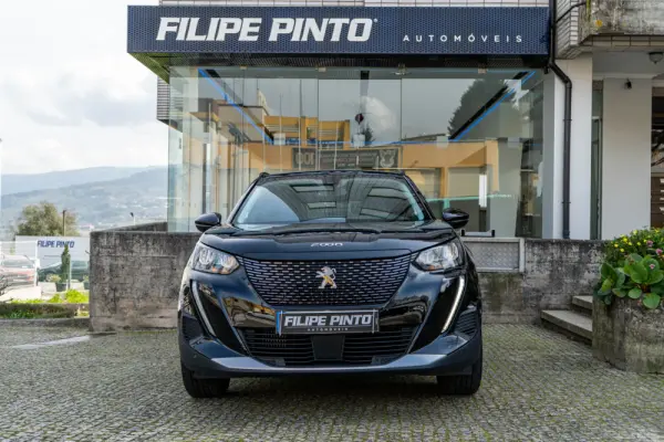 Peugeot 2008 1.2 PureTech Allure Pack 4