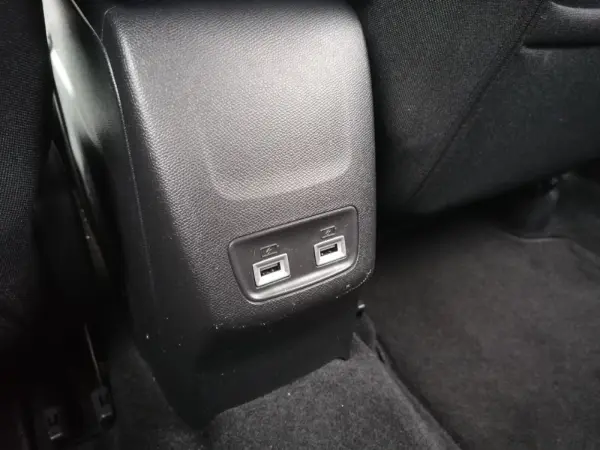 Peugeot 2008 1.2 PureTech Allure Pack 21