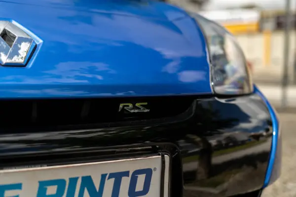 Renault Clio 2.0 16V RS 40