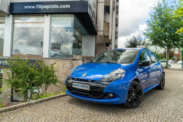 Renault Clio 2.0 16V RS 43