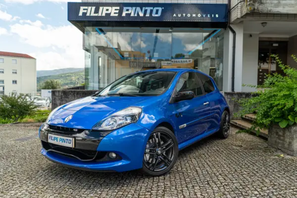 Renault Clio 2.0 16V RS 45