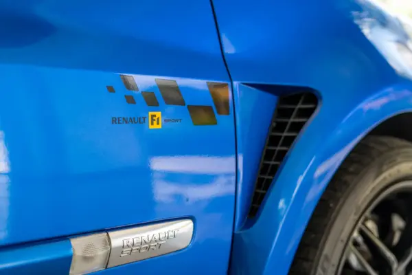 Renault Clio 2.0 16V RS 51