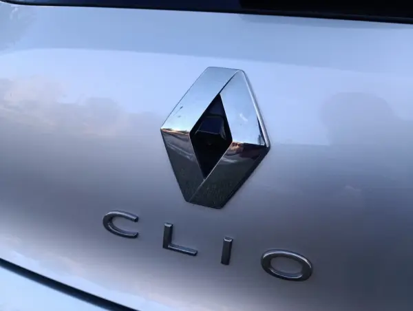 Renault Clio 1.0 TCE RS Line 26