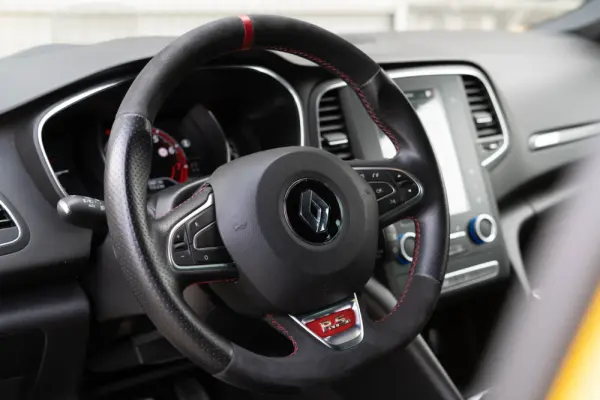 Renault Mégane 1.8 TCe R.S. Trophy 9