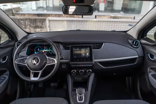 Renault Zoe (c/ Bateria) Limited 50 7