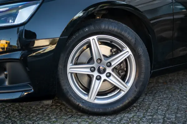 Audi A4 Avant 35 TDI Advanced S tronic 47