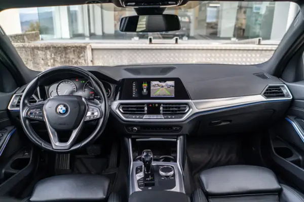 BMW 320 d Line Sport Shadow Auto 8