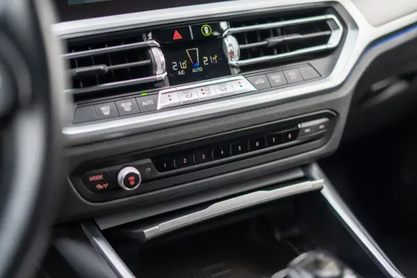 BMW 320 d Line Sport Shadow Auto 15