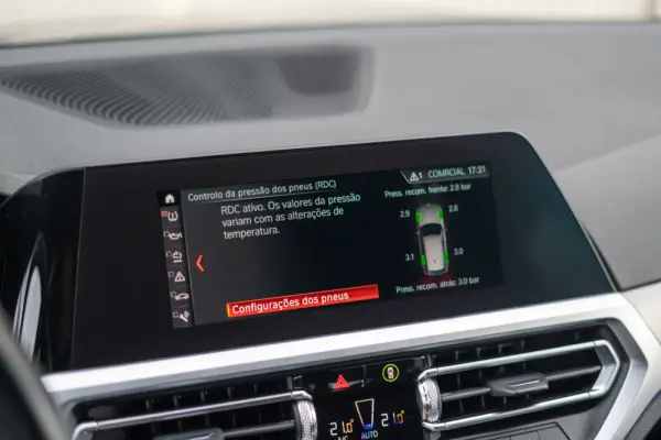 BMW 320 d Line Sport Shadow Auto 32