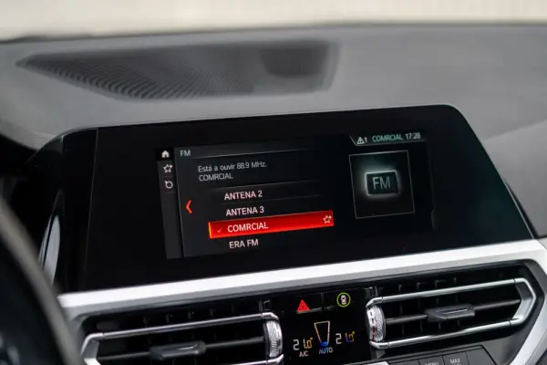 BMW 320 d Line Sport Shadow Auto 34
