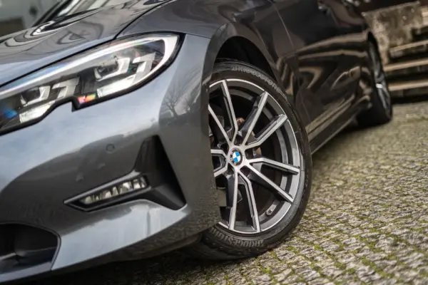 BMW 320 d Line Sport Shadow Auto 84