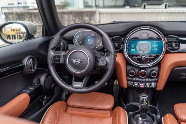 MINI Cabrio Cooper Premium Extra JCW Auto 10