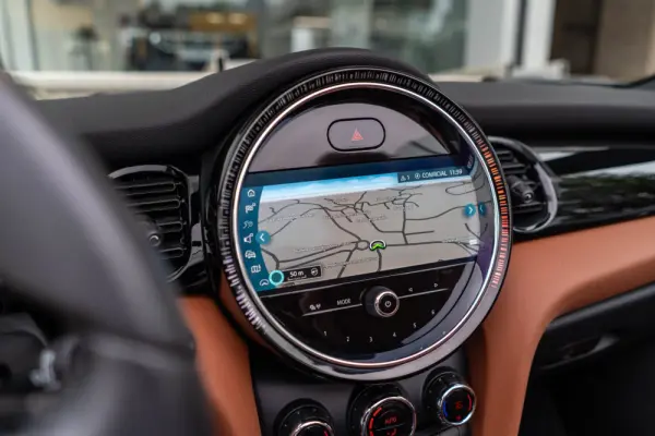 MINI Cabrio Cooper Premium Extra JCW Auto 20