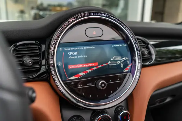 MINI Cabrio Cooper Premium Extra JCW Auto 30