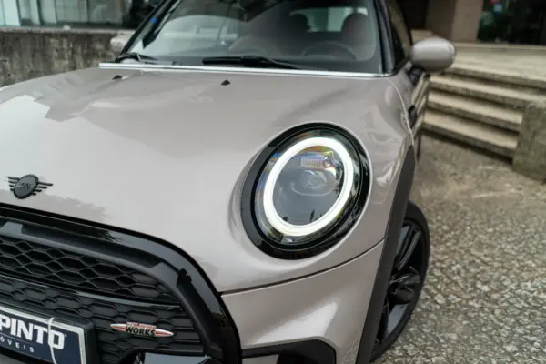 MINI Cabrio Cooper Premium Extra JCW Auto 34