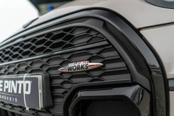 MINI Cabrio Cooper Premium Extra JCW Auto 36
