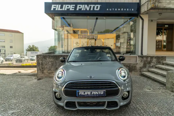 MINI Cabrio Cooper Premium Extra JCW Auto 4