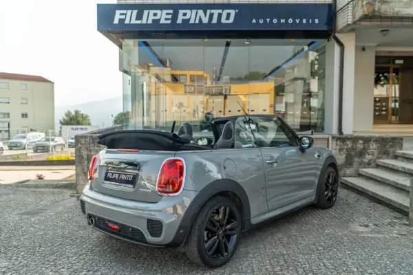 MINI Cabrio Cooper Premium Extra JCW Auto 5