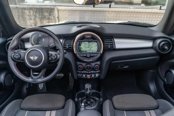 MINI Cabrio Cooper Premium Extra JCW Auto 7