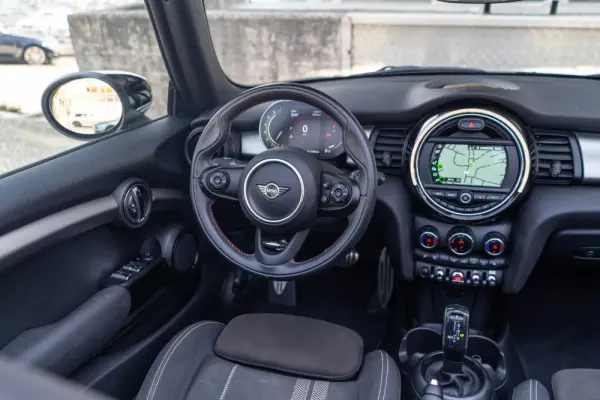 MINI Cabrio Cooper Premium Extra JCW Auto 8