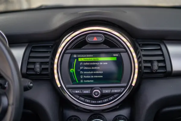 MINI Cabrio Cooper Premium Extra JCW Auto 18