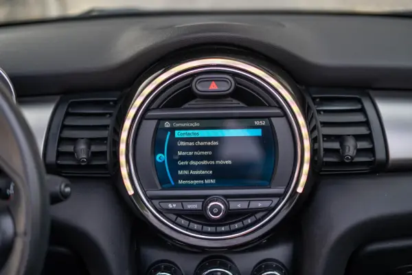 MINI Cabrio Cooper Premium Extra JCW Auto 19