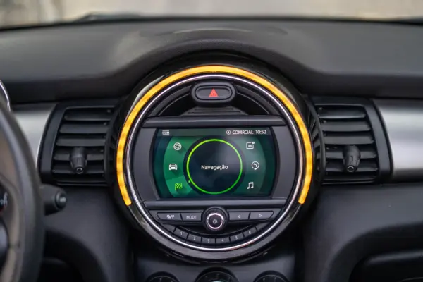 MINI Cabrio Cooper Premium Extra JCW Auto 20