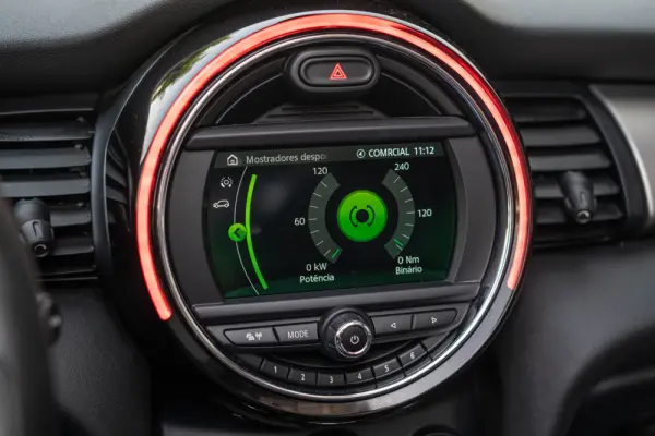 MINI Cabrio Cooper Premium Extra JCW Auto 27