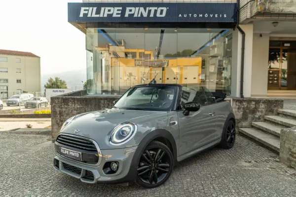 MINI Cabrio Cooper Premium Extra JCW Auto 49