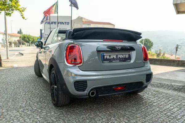 MINI Cabrio Cooper Premium Extra JCW Auto 67