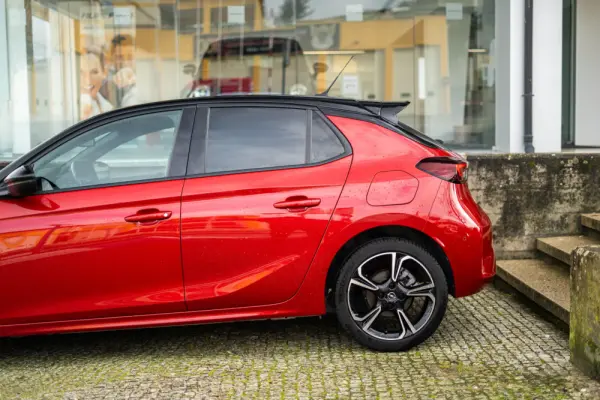 Opel Corsa 1.2 T GS Line Aut. 61