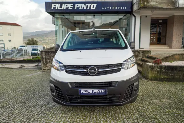 Opel Vivaro 1.5 CDTi L3H1 Essentia 3