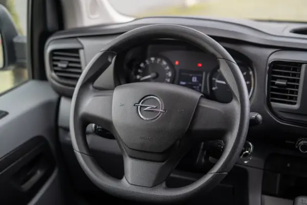 Opel Vivaro 1.5 CDTi L3H1 Essentia 9