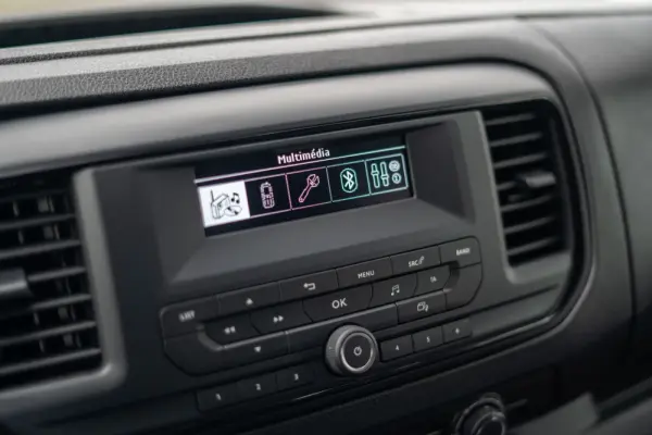 Opel Vivaro 1.5 CDTi L3H1 Essentia 13