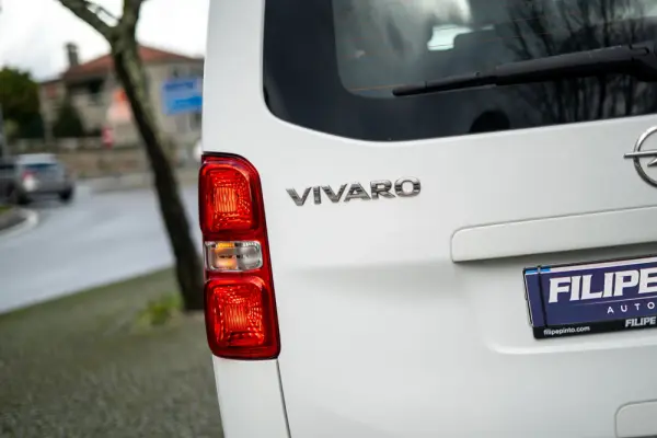 Opel Vivaro 1.5 CDTi L3H1 Essentia 31
