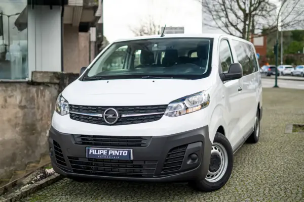 Opel Vivaro 1.5 CDTi L3H1 Essentia 42