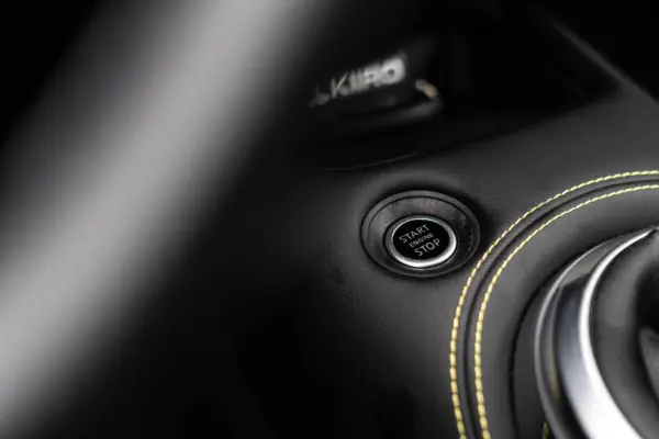 Nissan Juke 1.0 DIG-T Kiiro 31