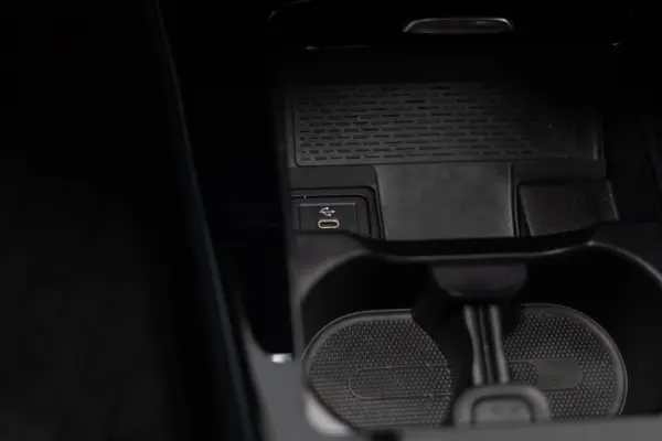 Mercedes-Benz CLA 250 e Shooting Brake AMG Line 66