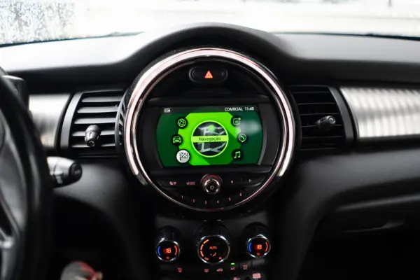 MINI 5 Portas Cooper D Auto 20